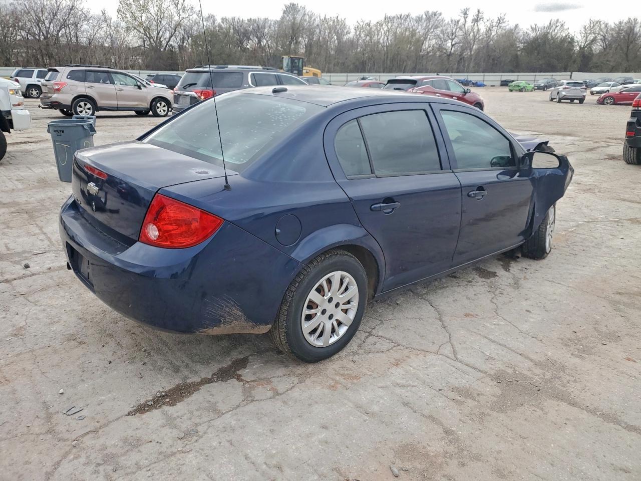 2009 Chevrolet Cobalt Ls - Image 3