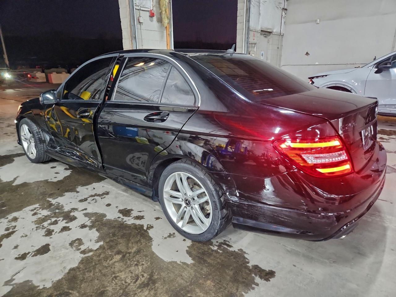 2013 Mercedes-Benz C 250 - Фото 2