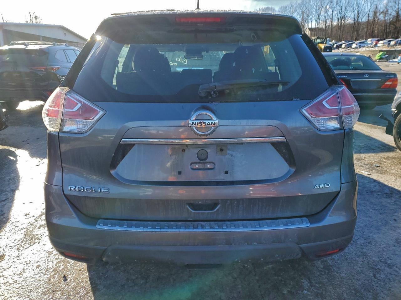2015 Nissan Rogue S - Фото 6