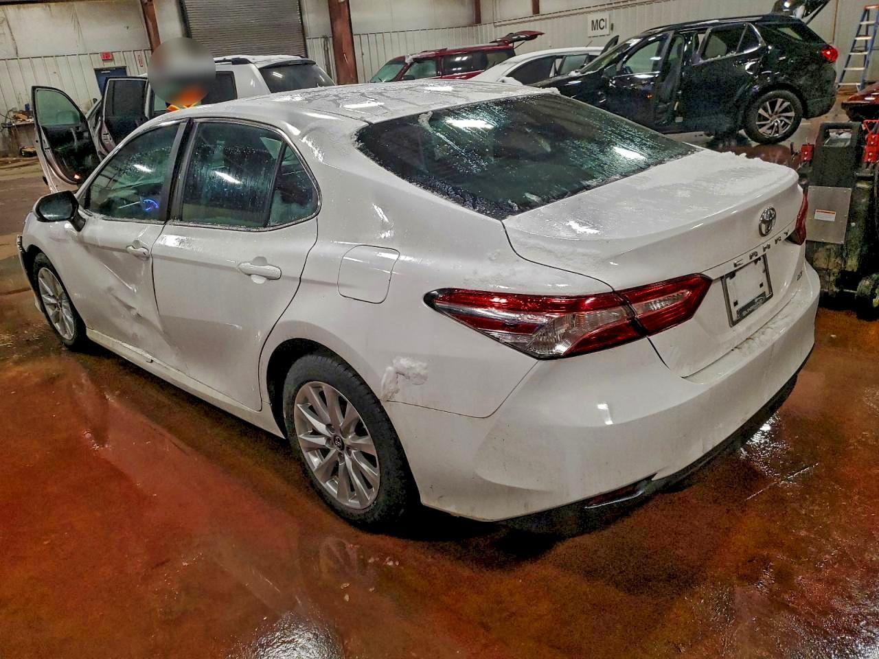 2018 Toyota Camry L - Image 2