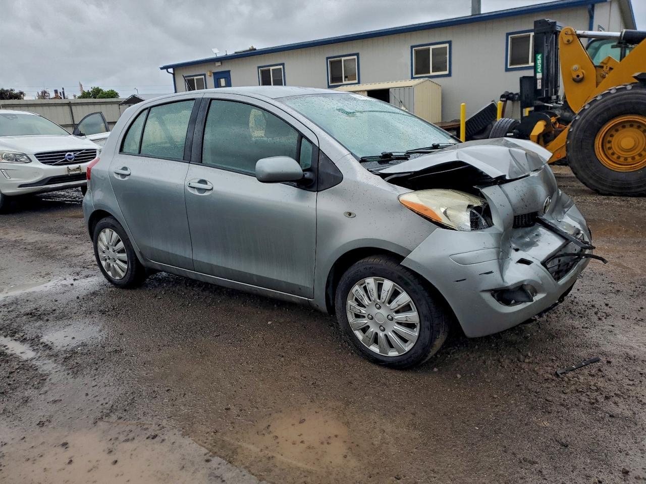 2010 Toyota Yaris - Image 4