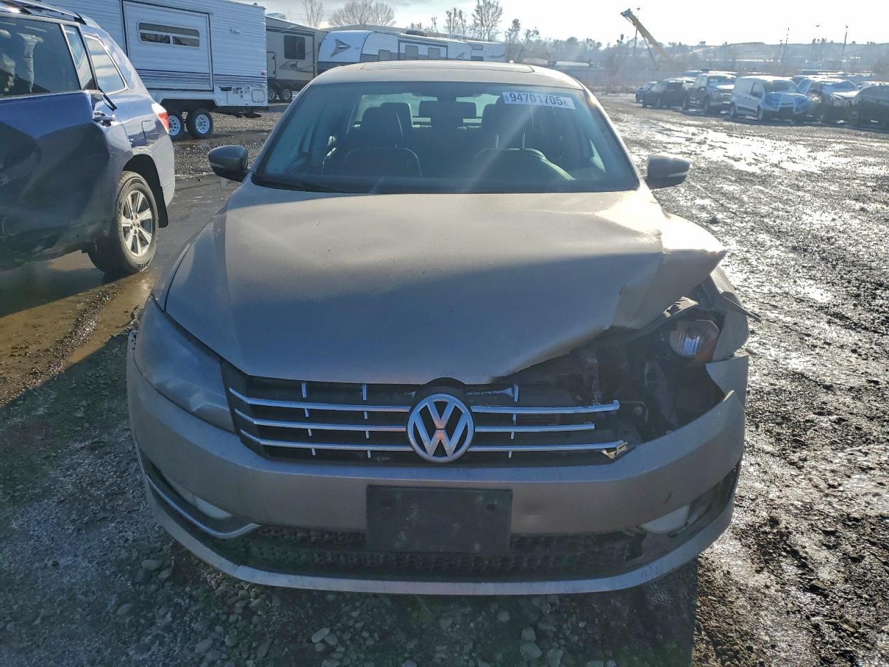 2015 Volkswagen Passat Sel - Image 5