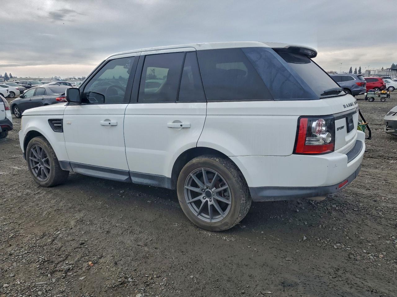 2013 Land Rover Range Rover Sport Hse - Image 2