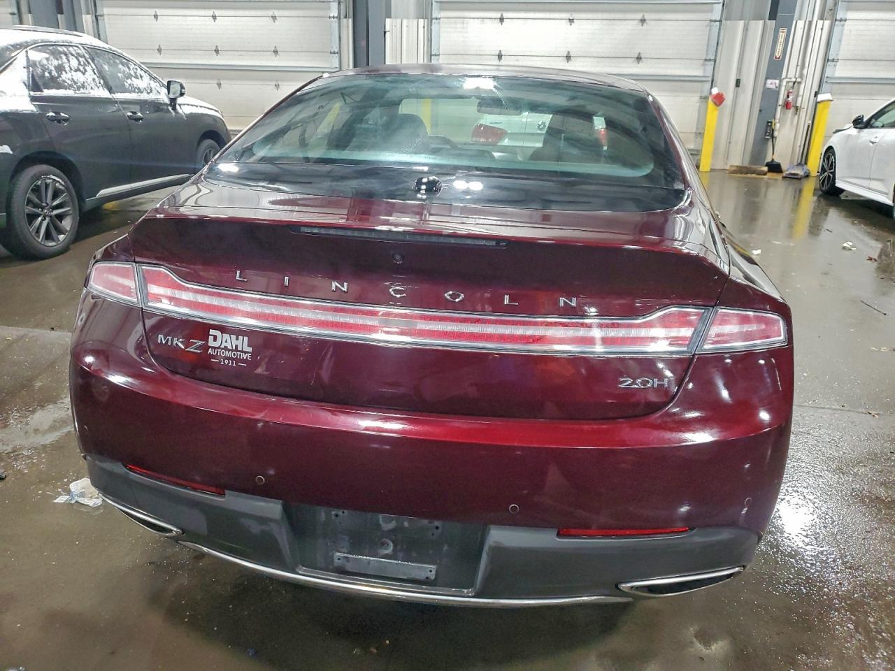 2017 Lincoln Townhouse Mkz - Image 6