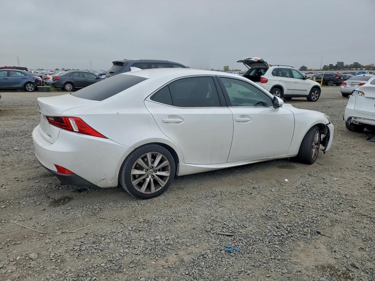 2014 Lexus Is 250 - Image 3