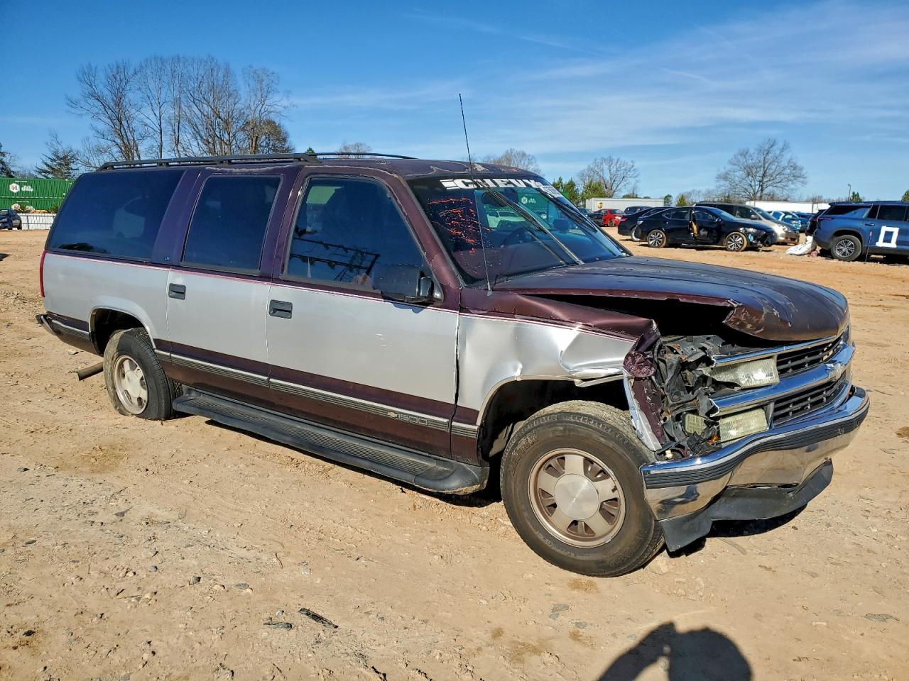 1997 Chevrolet Suburban C1500 - Фото 4