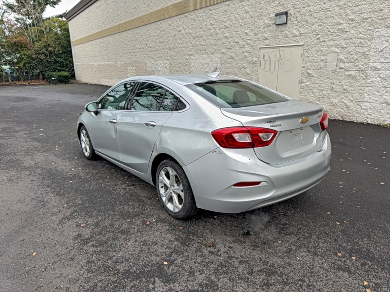2017 Chevrolet Cruze Premier - Фото 3