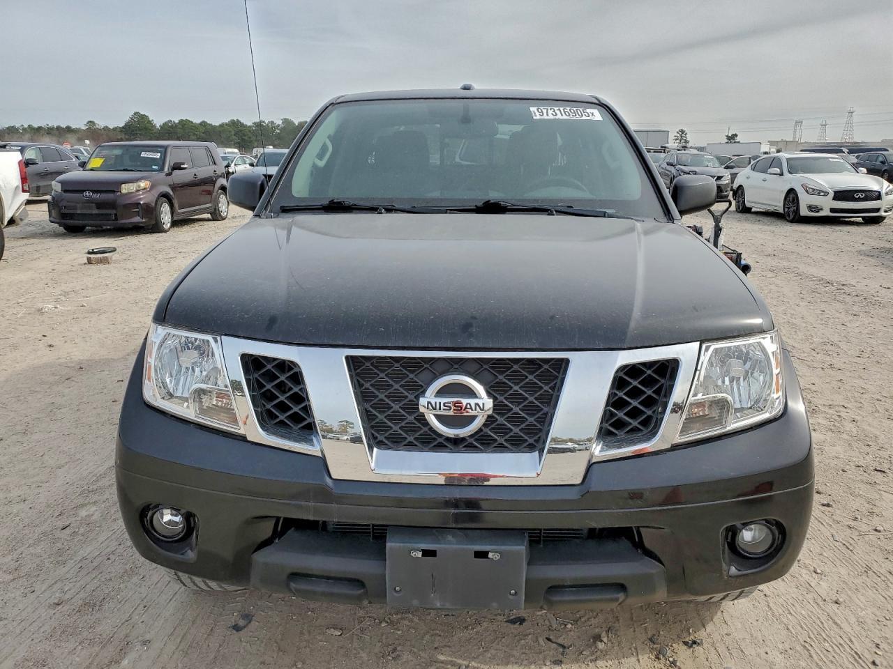 2015 Nissan Frontier S - Image 5