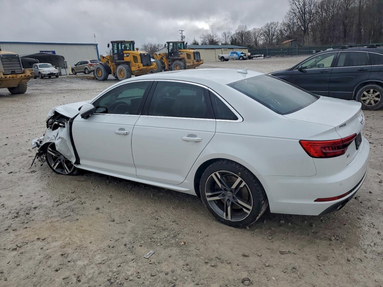 2017 Audi A4 Premium Plus - Фото 2