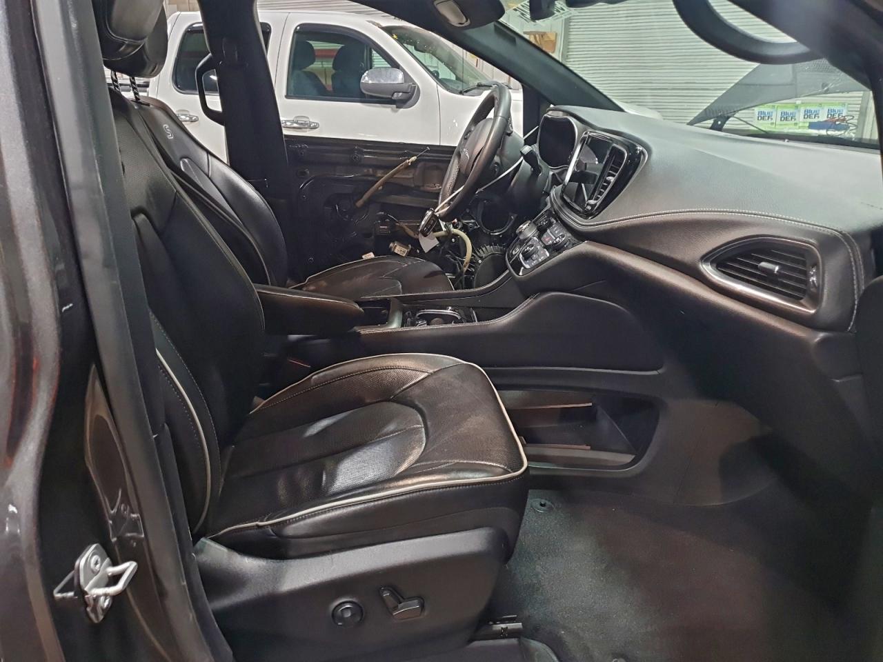 2022 Chrysler Pacifica Limited - Фото 7