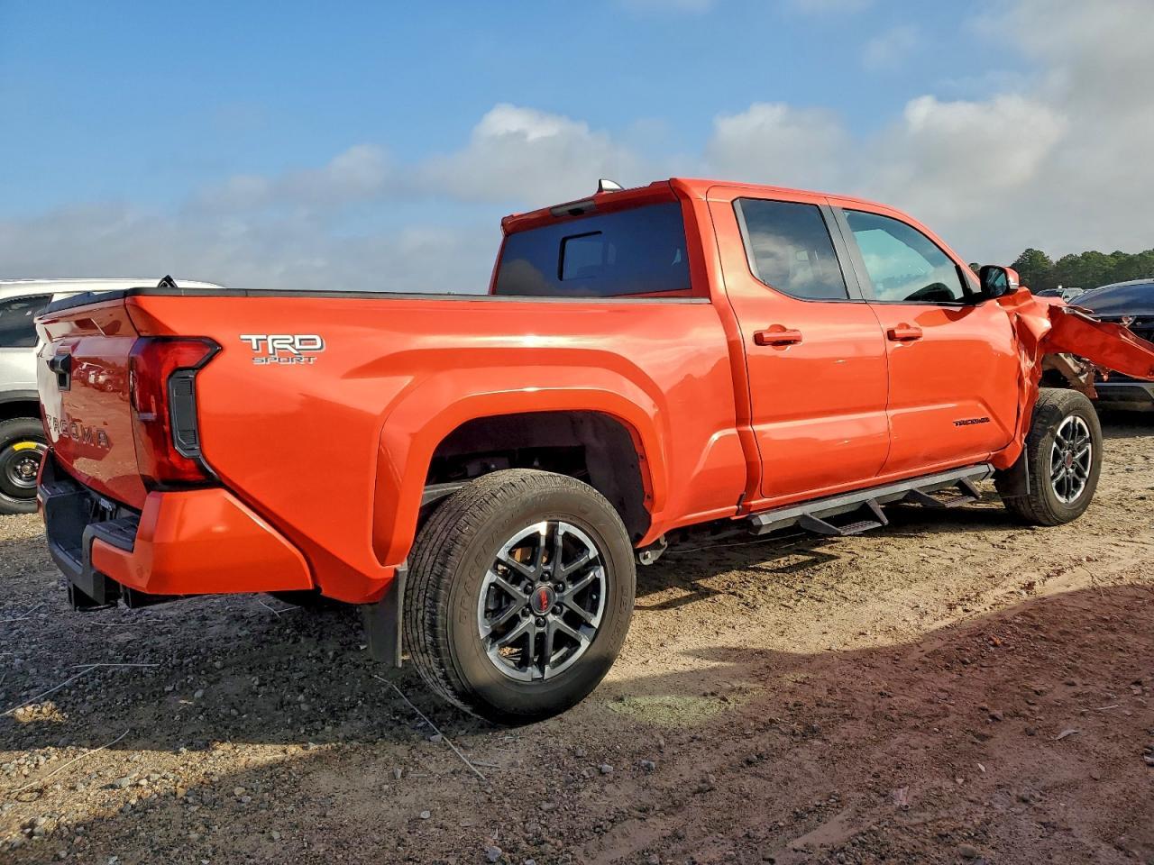2024 Toyota Tacoma Double Cab - Image 3
