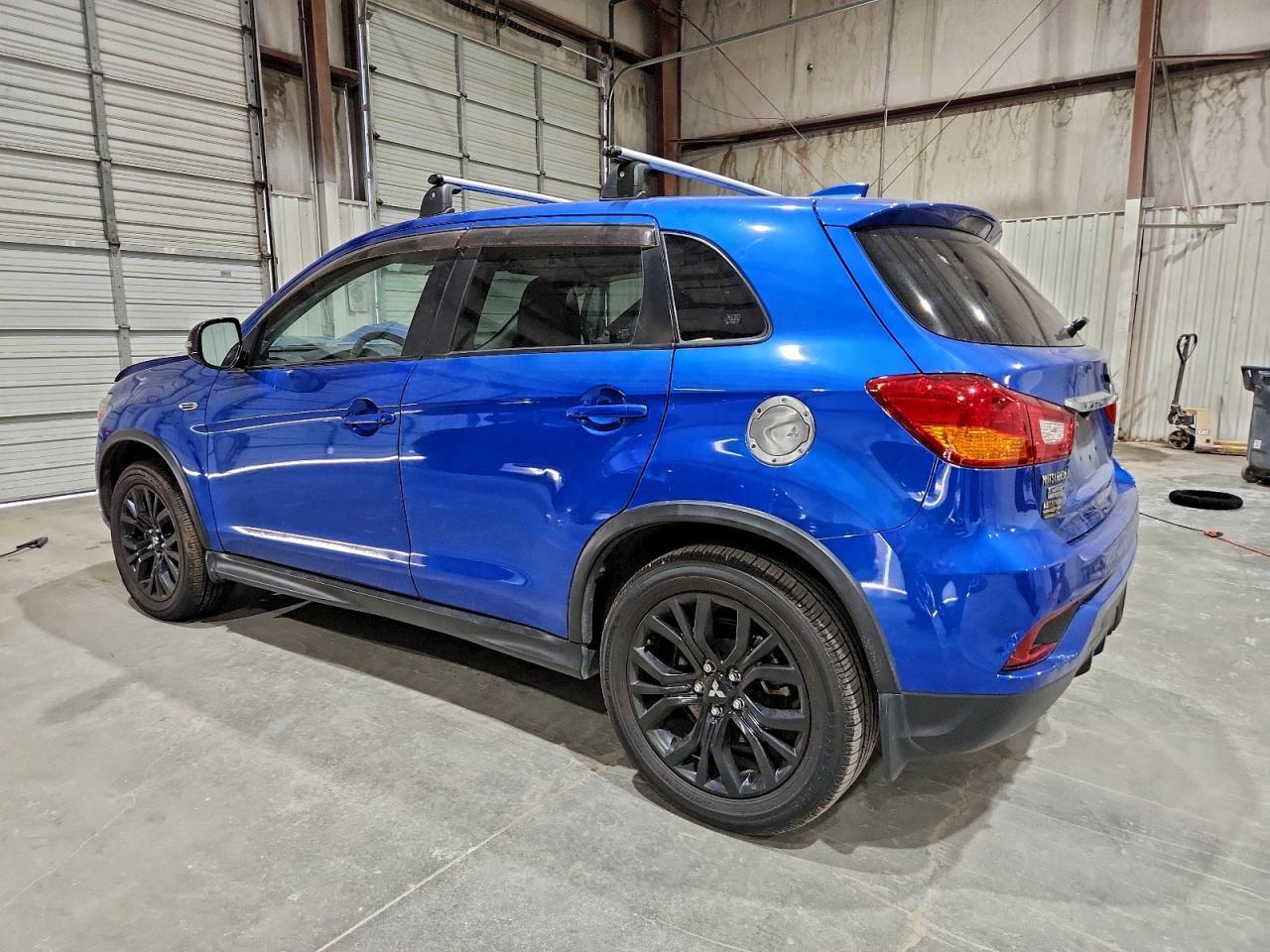 2019 Mitsubishi Outlander Sport Es - Image 2