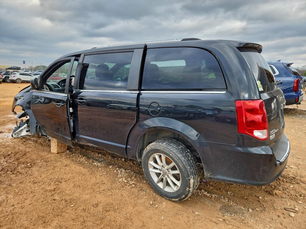 2019 Dodge Grand Caravan Sxt - Фото 2