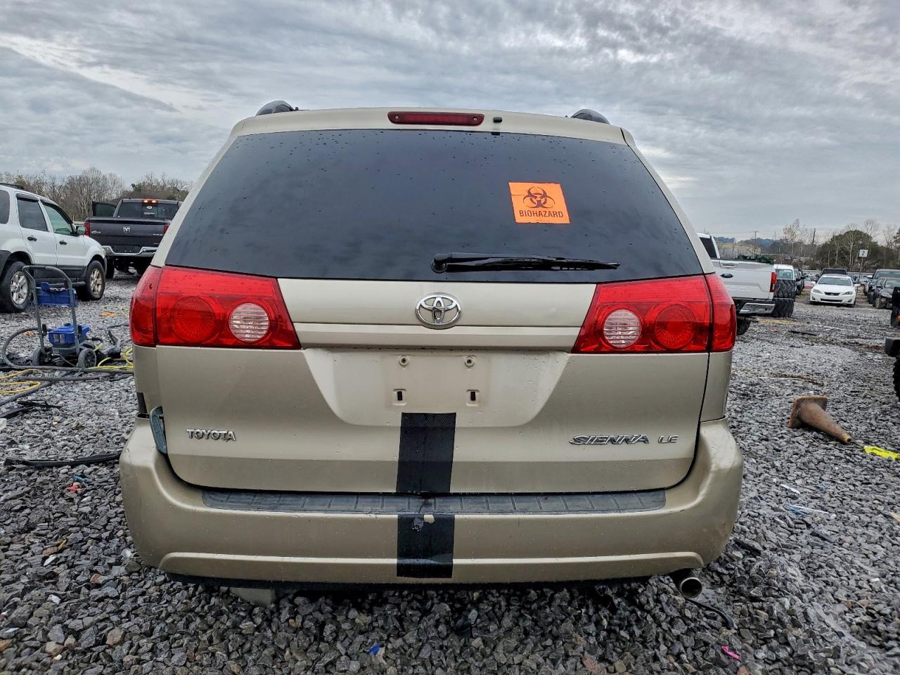 2008 Toyota Sienna Le 8-Passenger - Фото 6