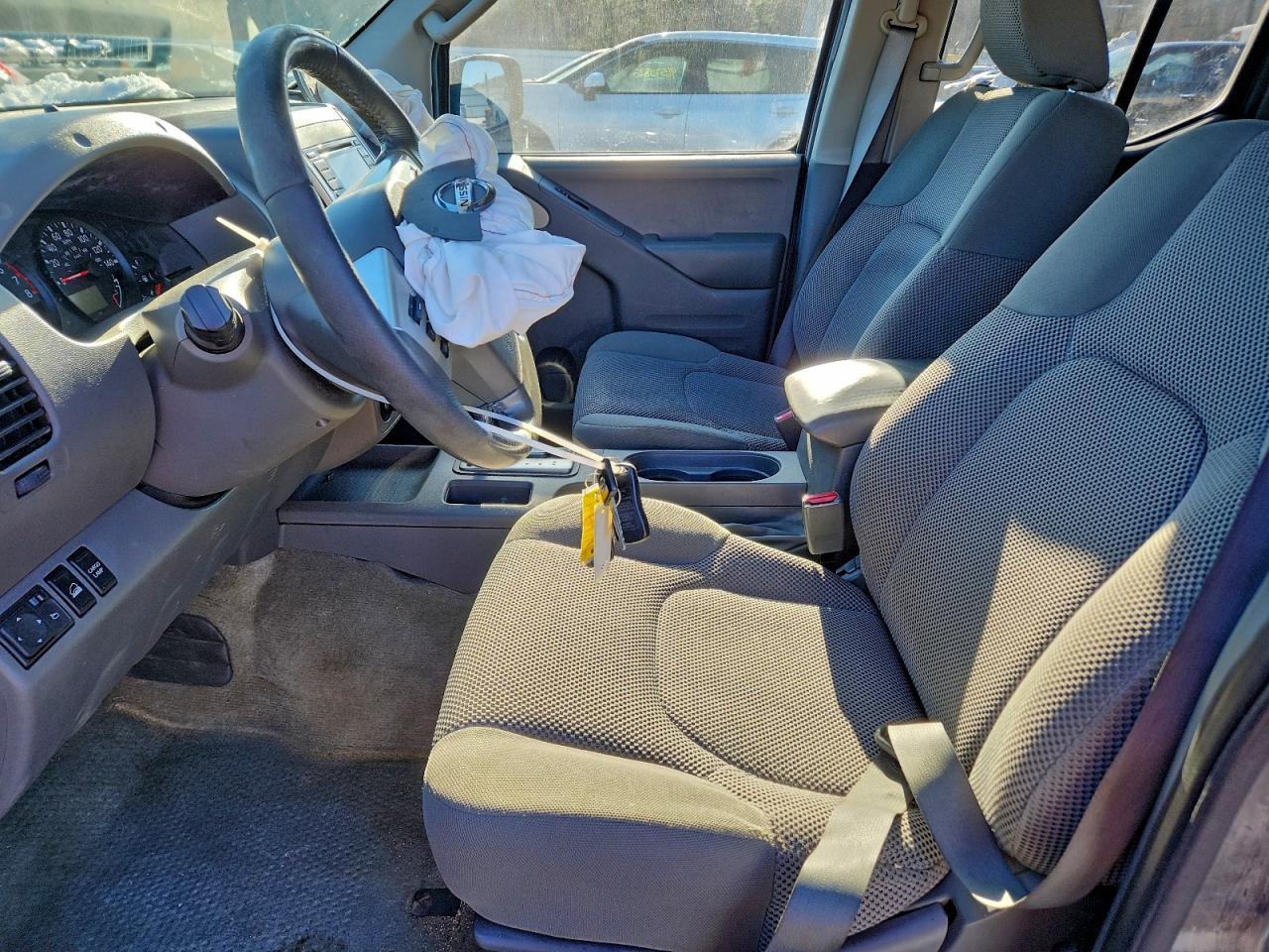 2016 Nissan Frontier S - Image 7