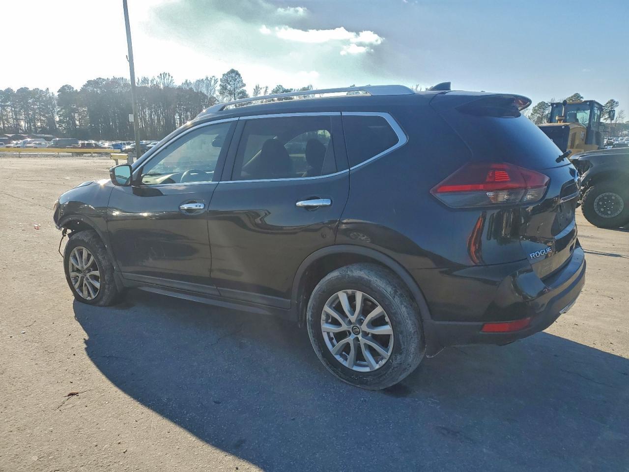 2019 Nissan Rogue S - Image 2