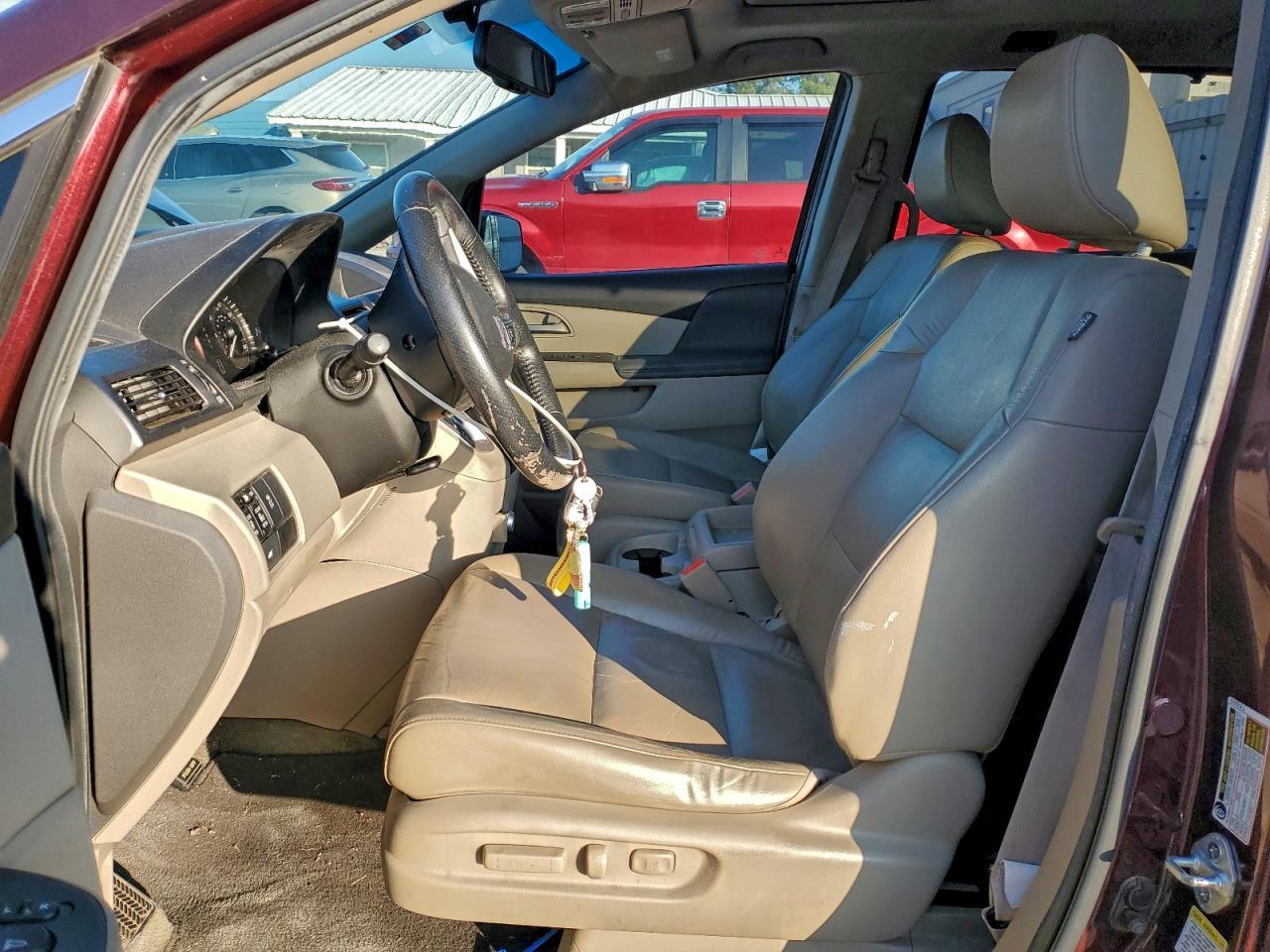 2011 Honda Odyssey - Фото 7