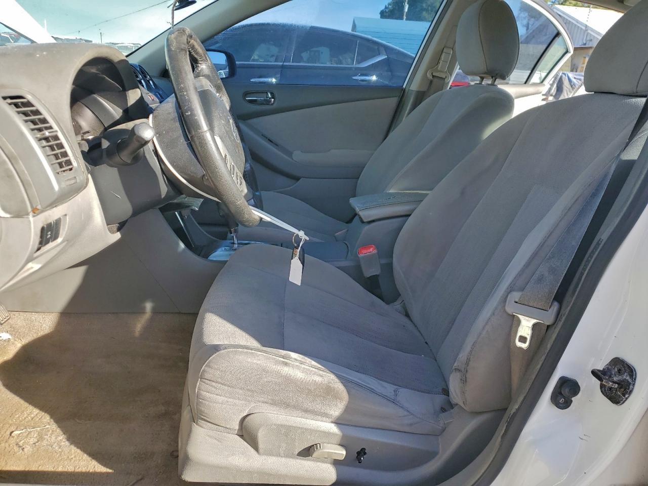 2010 Nissan Altima Base - Фото 7