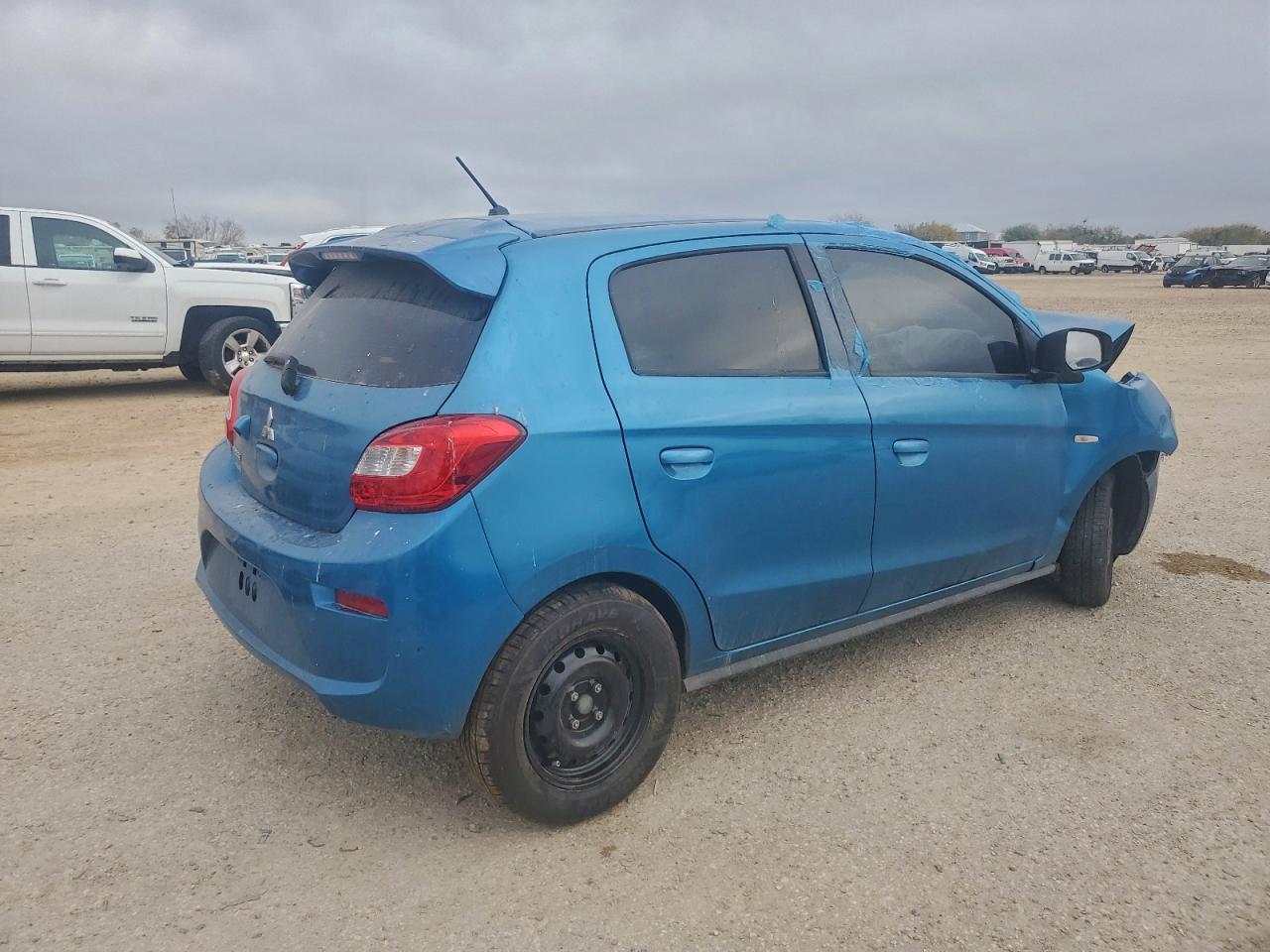 2020 Mitsubishi Mirage Es - Фото 3