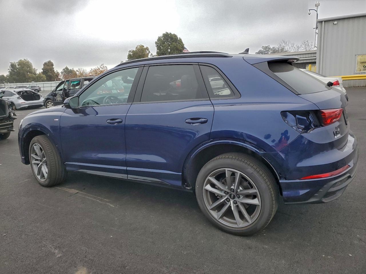 2025 Audi Q3 Premium S Line 45 - Фото 2