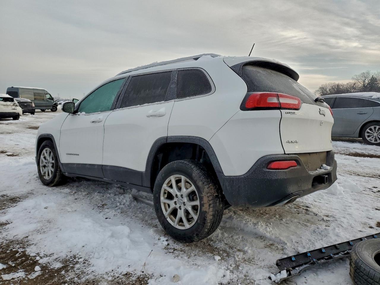 2015 Jeep Cherokee Latitude - Фото 2