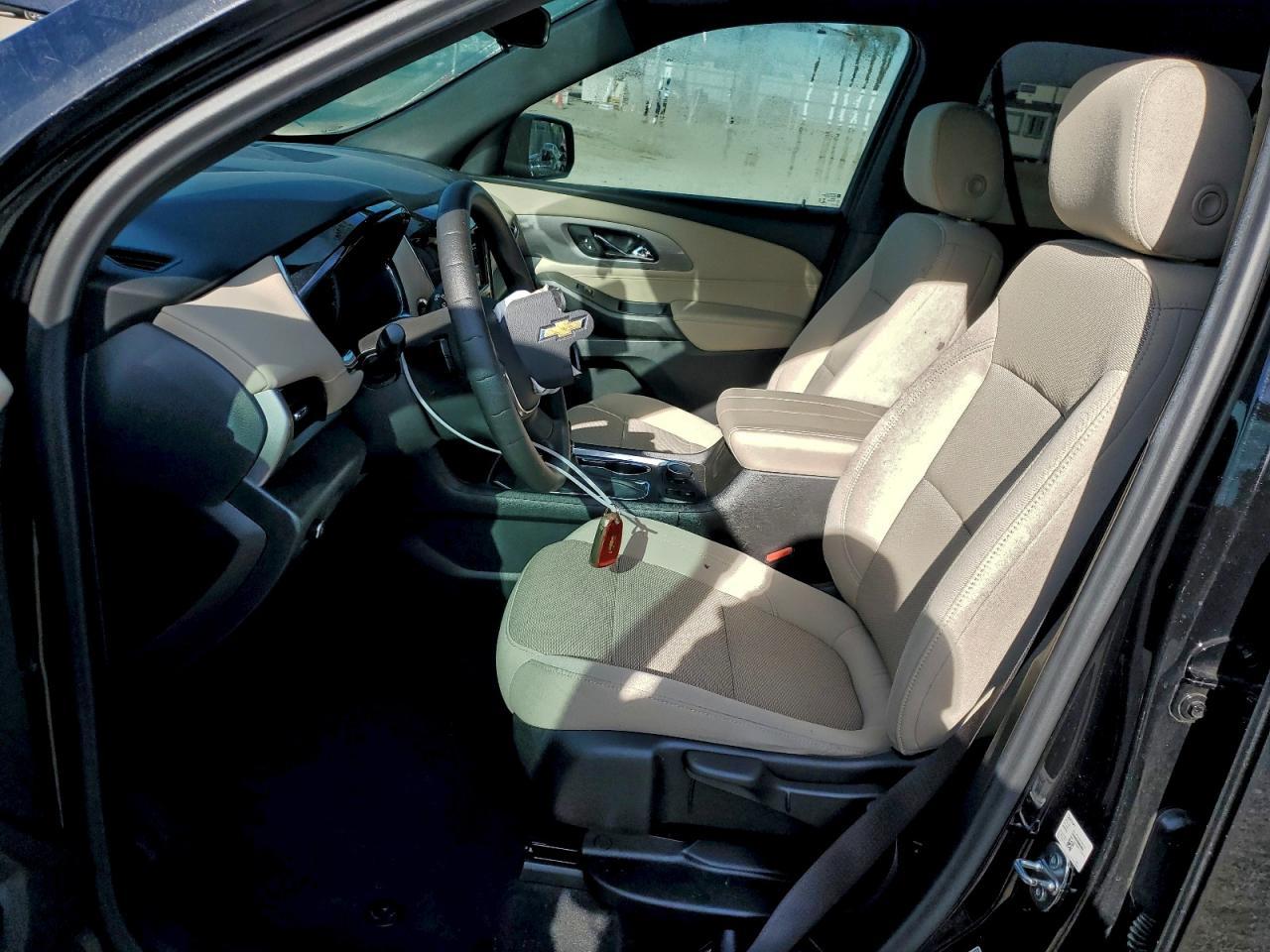 2022 Chevrolet Traverse Ls - Image 7