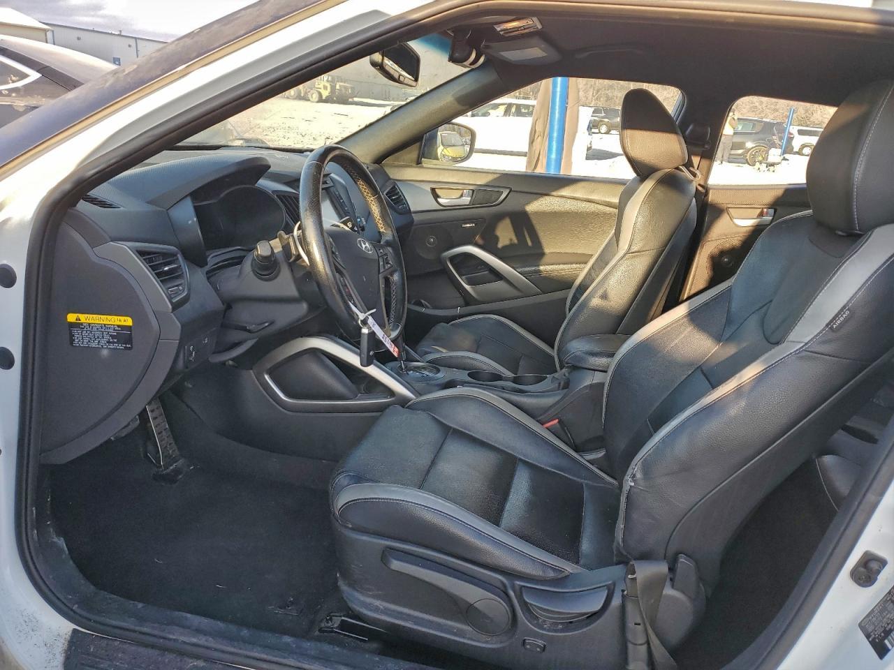 2016 Hyundai Veloster Turbo - Фото 7