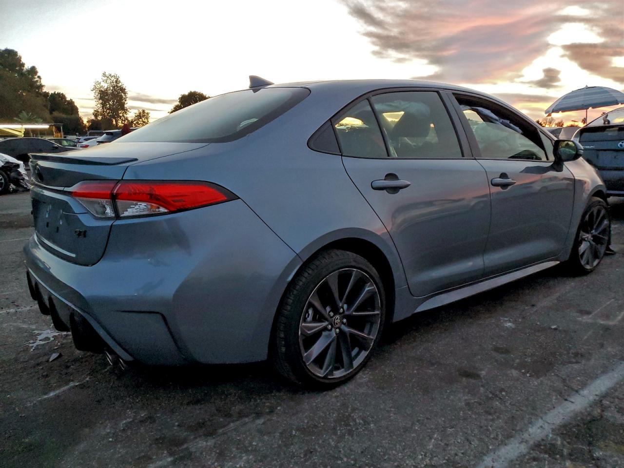 2024 Toyota Corolla Se - Фото 3