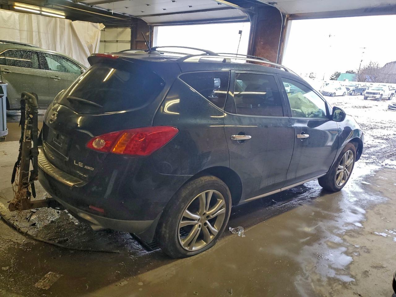 2010 Nissan Murano S - Фото 3