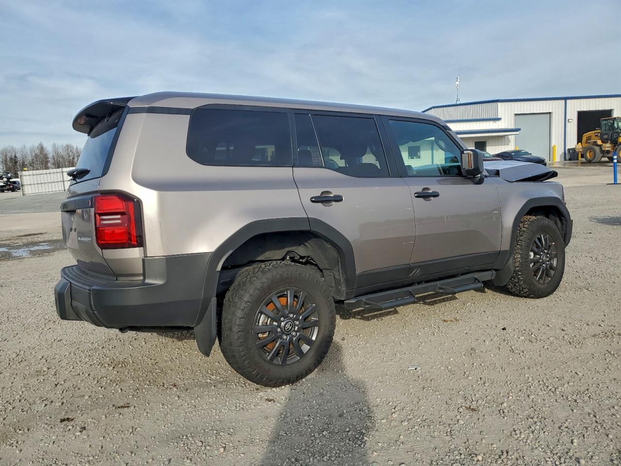 2025 Toyota Land Cruiser Base - Фото 3