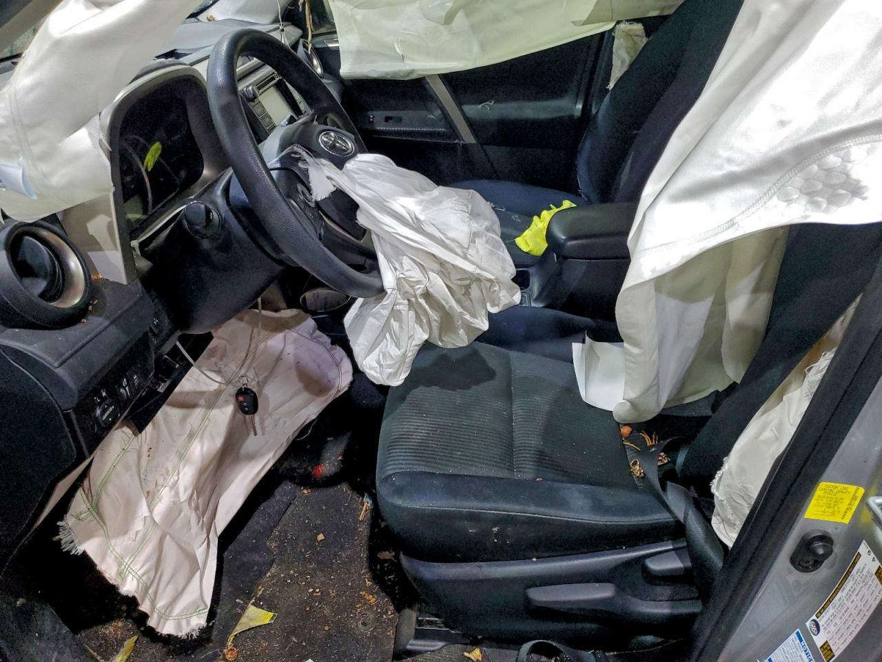 2015 Toyota Rav4 Le - Image 7