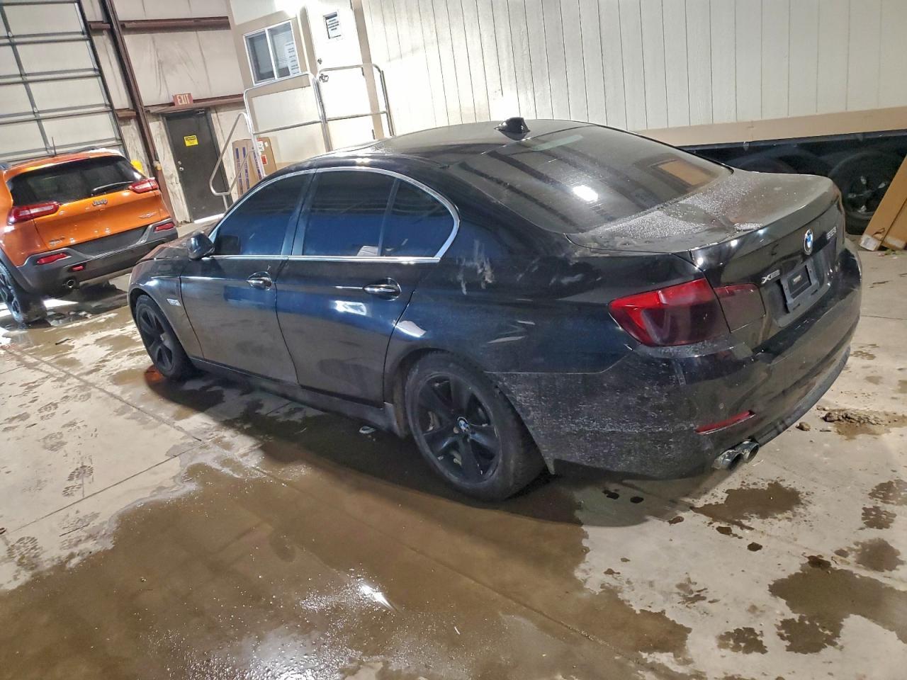 2013 BMW 528 Xi - Фото 2