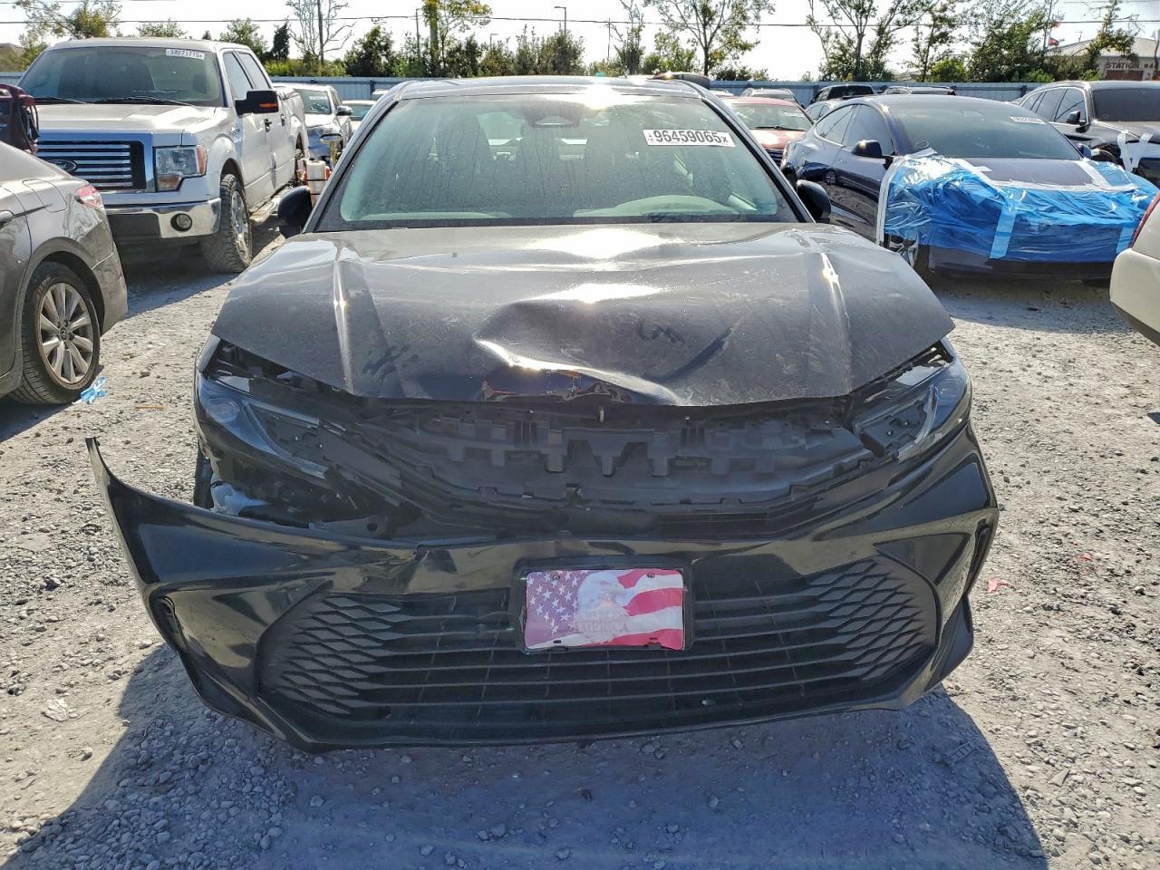 2025 Toyota Camry Xse - Image 5