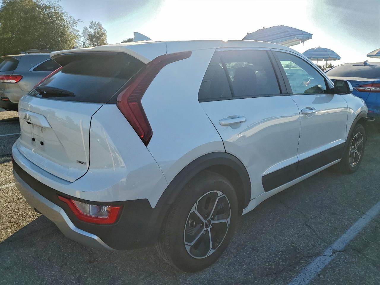 2025 Kia Niro Lx - Фото 3