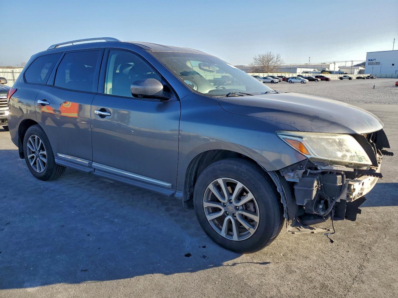 2016 Nissan Pathfinder S - Фото 4