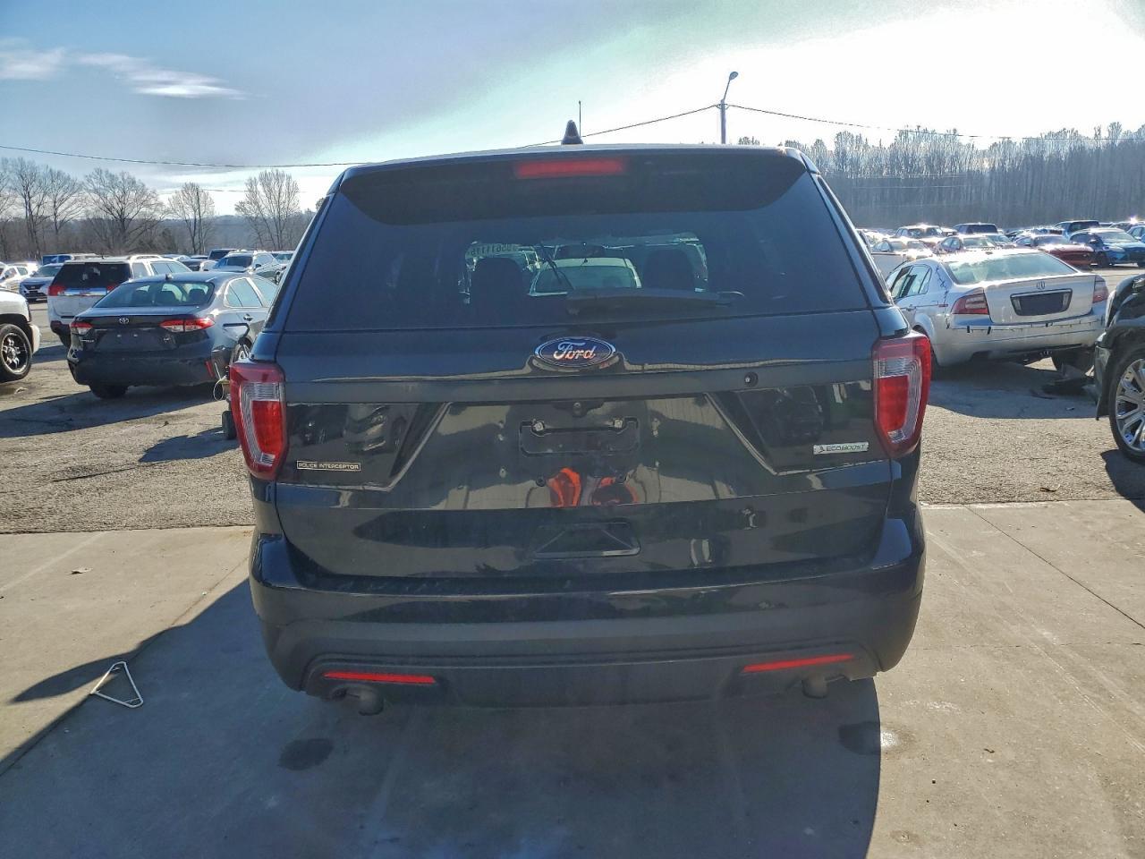 2017 Ford Explorer Police Interceptor - Фото 6