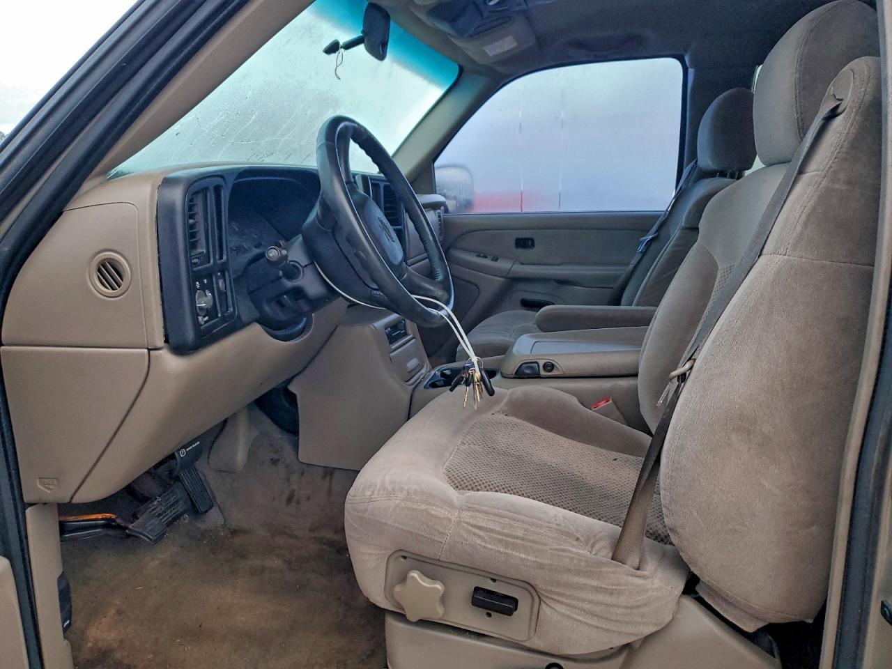 2002 Chevrolet Silverado C1500 - Image 7