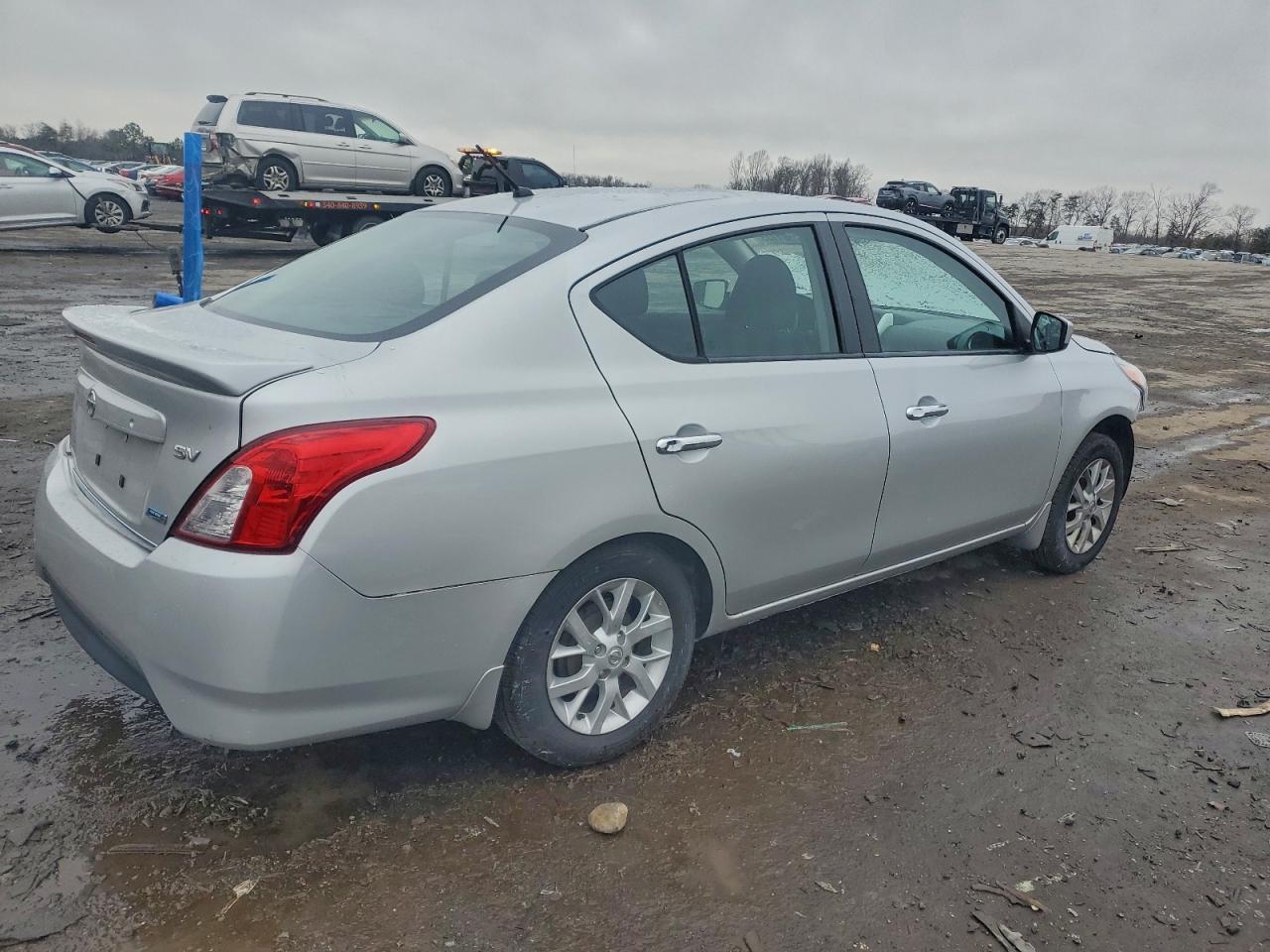 2015 Niss Versa 1.6 Sv - Фото 3