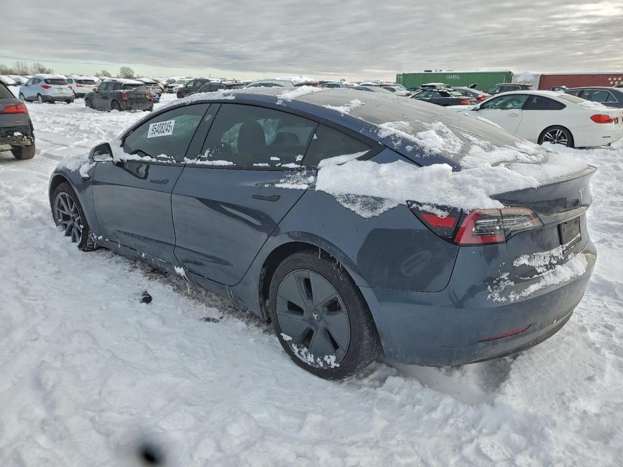 2022 Tesla Model 3 - Фото 2