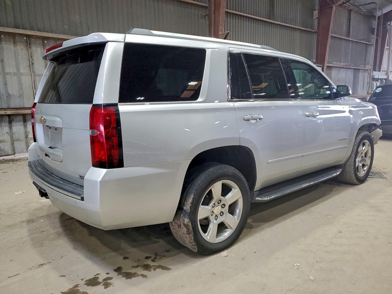 2017 Chevrolet Tahoe C1500 Premier - Фото 3