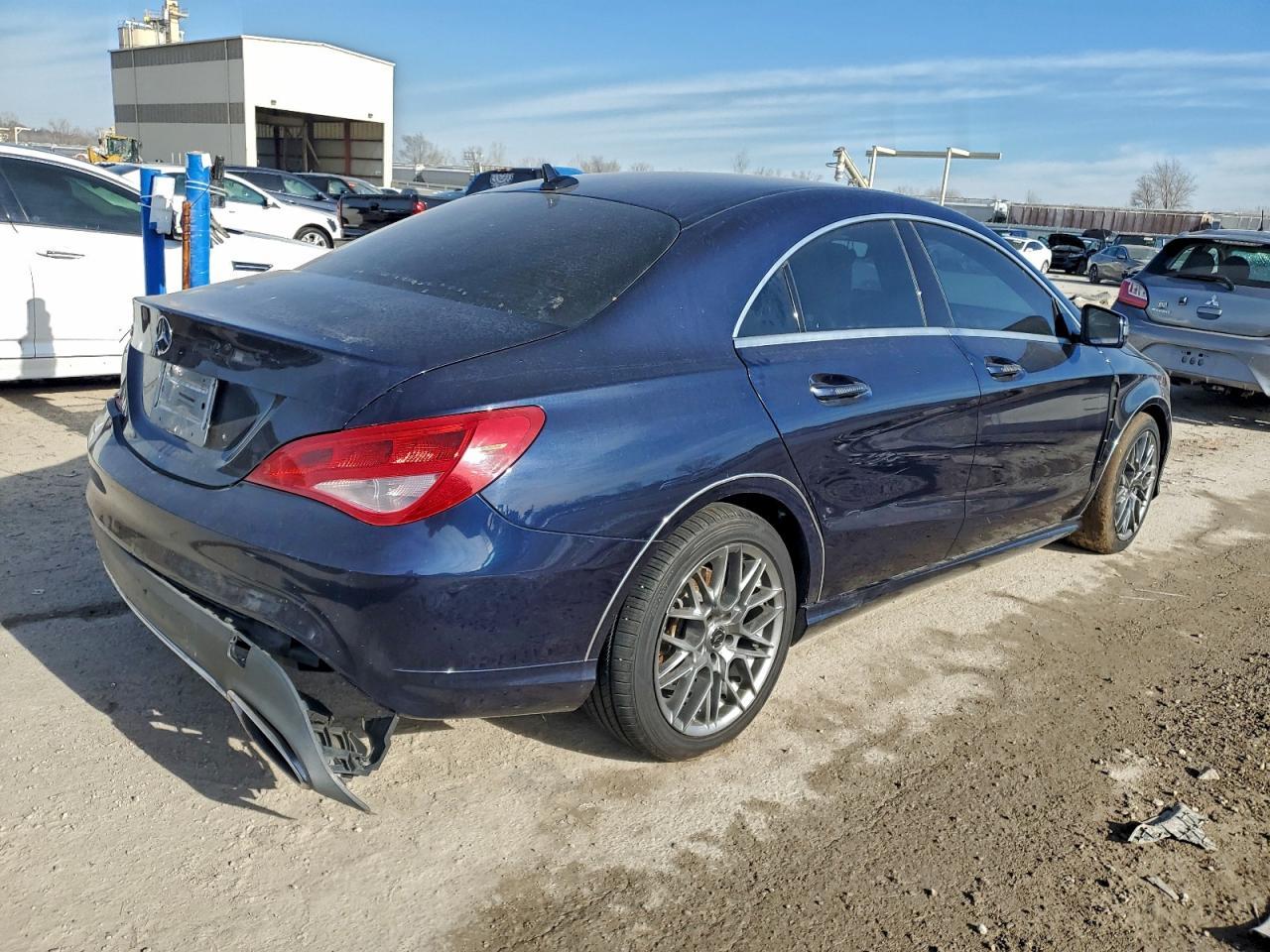 2017 Mercedes-Benz Cla 250 - Фото 3