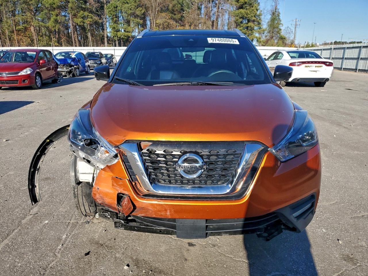 2020 Nissan Kicks Sr - Image 5