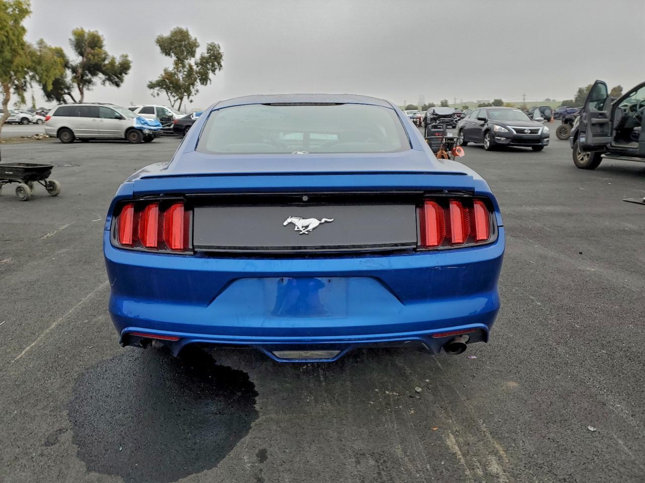 2017 Ford Mustang - Image 6