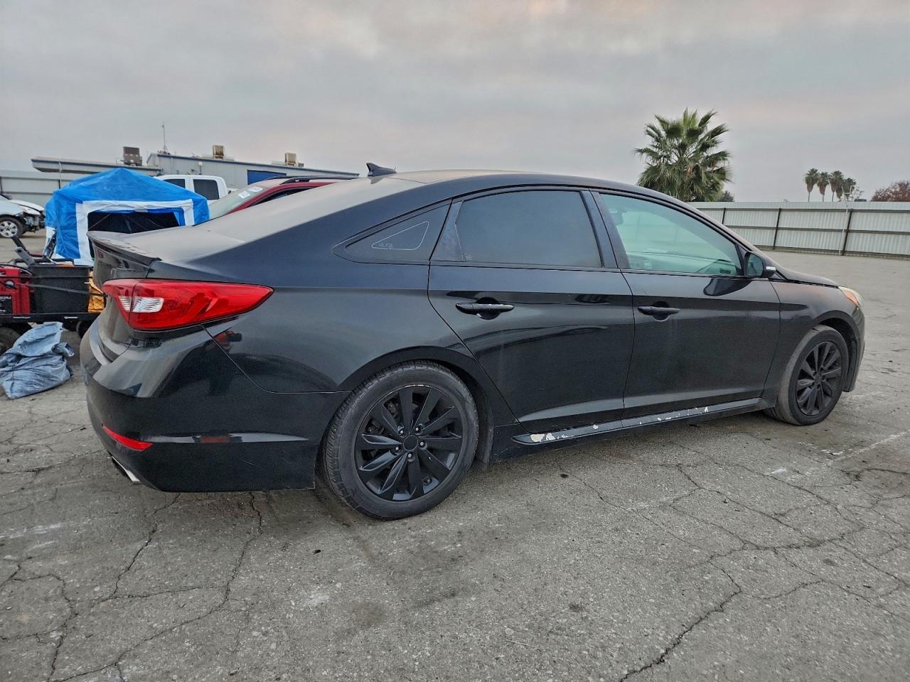 2015 Hyundai Sonata Sport - Image 3