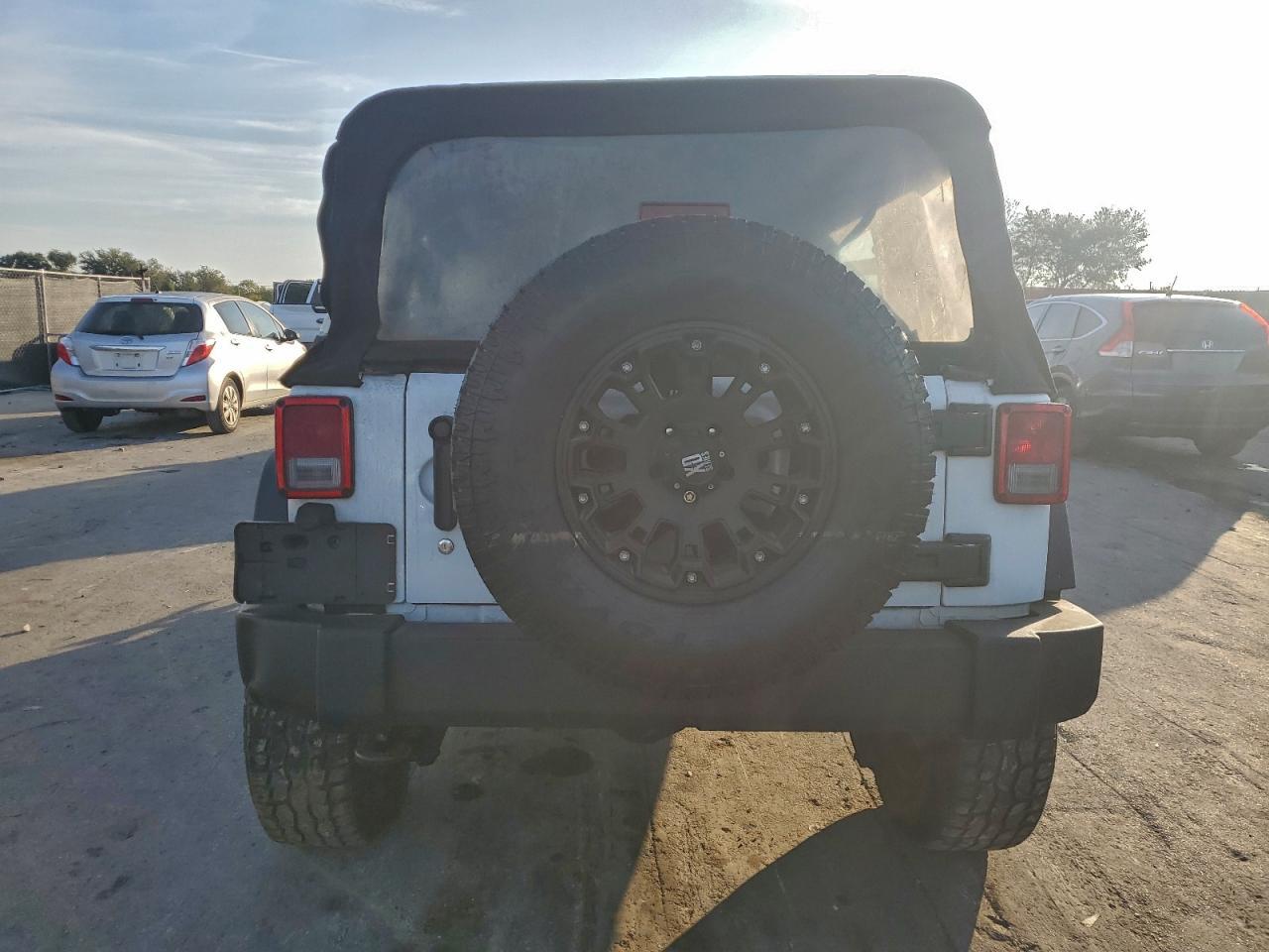 2014 Jeep Wrangler Unlimited Sport - Фото 6