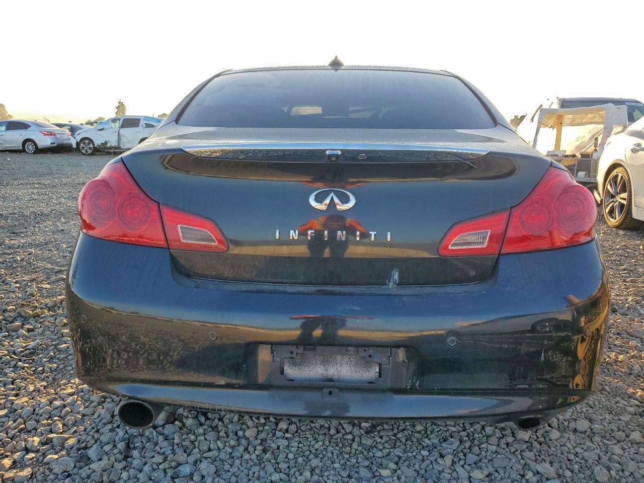 2010 Infiniti G37 Base - Фото 6