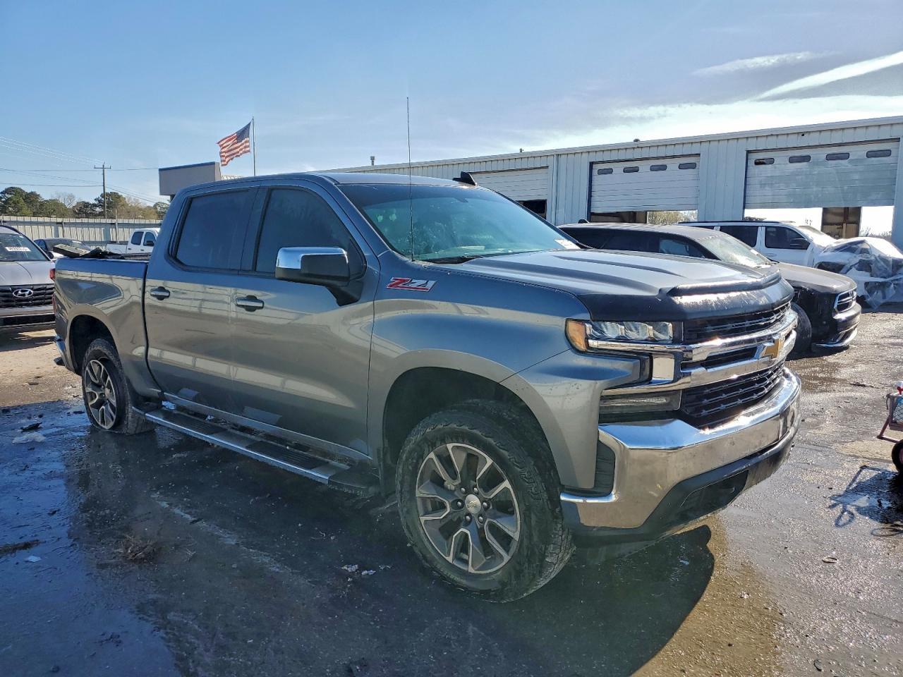 2020 Chevrolet Silverado K1500 Lt - Image 4