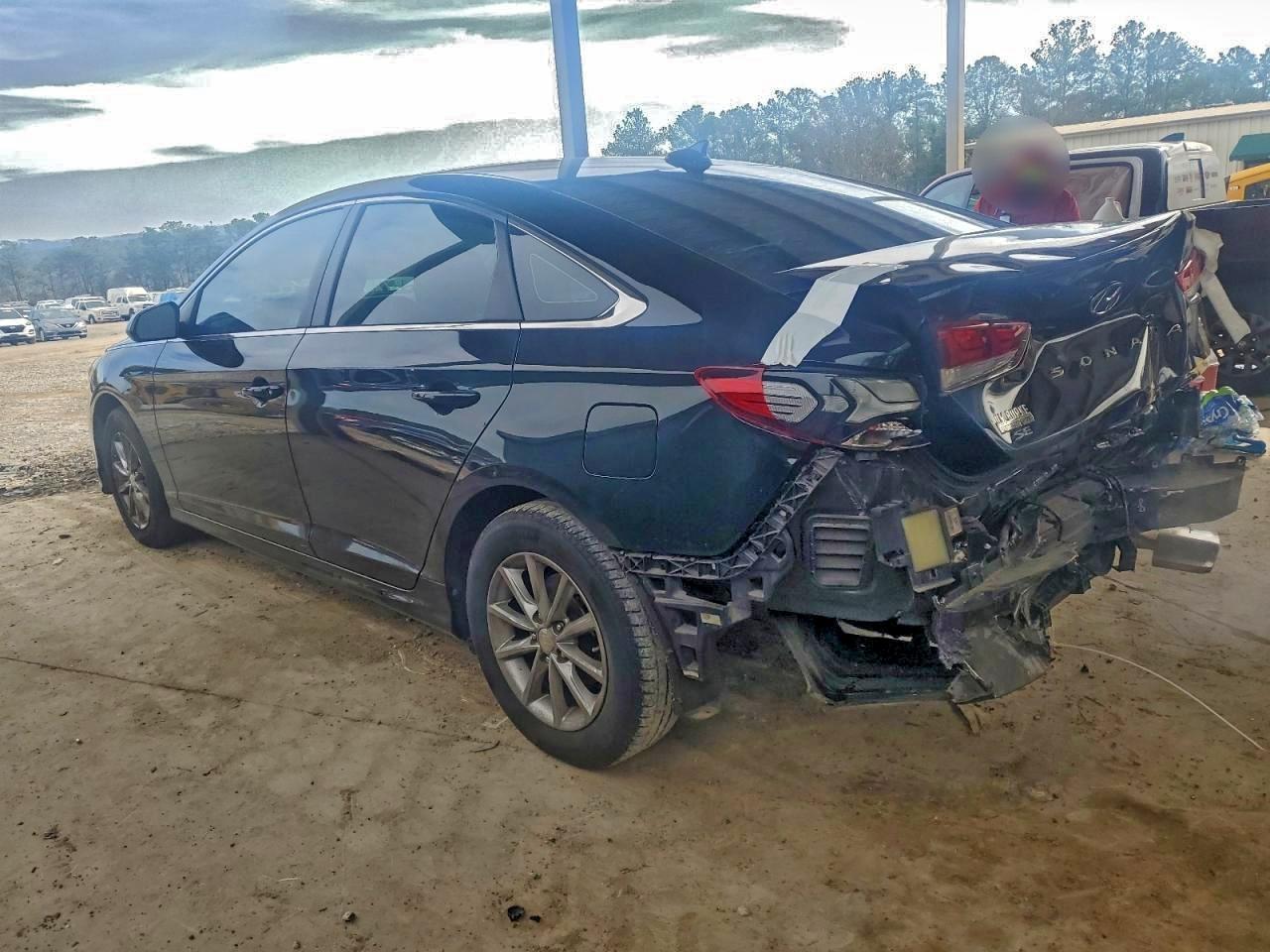 2019 Hyundai Sonata Se - Фото 2
