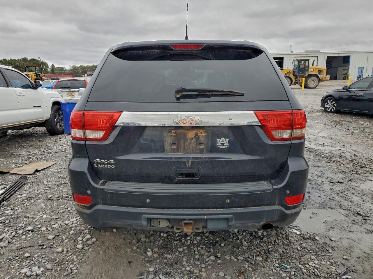 2011 Jeep Grand Cherokee Laredo - Фото 6