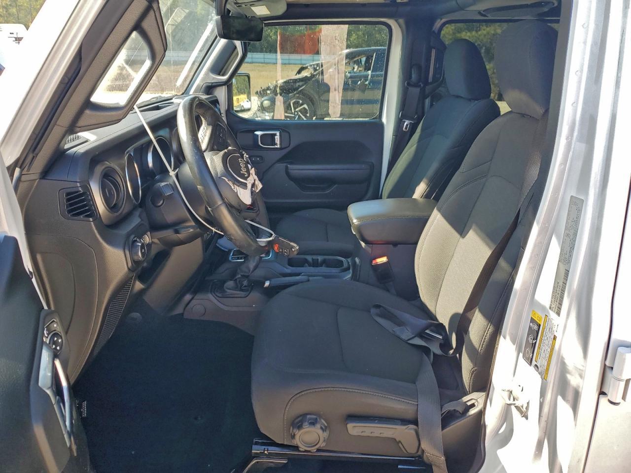 2022 Jeep Wrangler Unlimited Sport - Фото 7